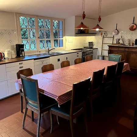 Avec Grand Et Park Arbore