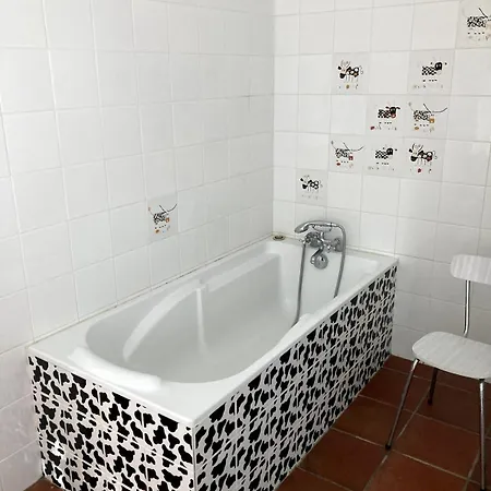 Дом отдыха Avec Grand Et Park Arbore Montestruc-sur-Gers