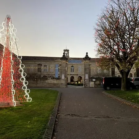 Avec Grand Et Park Arbore