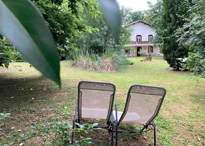 Avec Grand Et Park Arboré * Montestruc-sur-Gers
